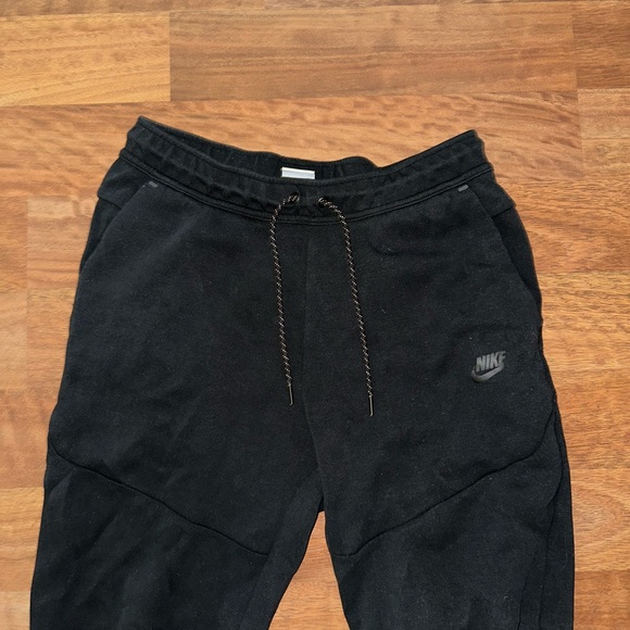 Nike Black Tech Fleece Sweats - Picture 2 of 5